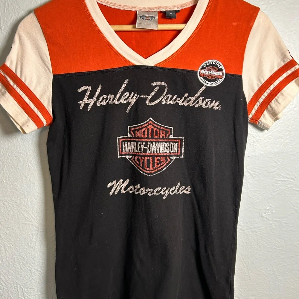 Harley-Davidson WOMEN'S CLASSIC COLORBLOCK V Neck TEE Size S - Picture 1 of 9